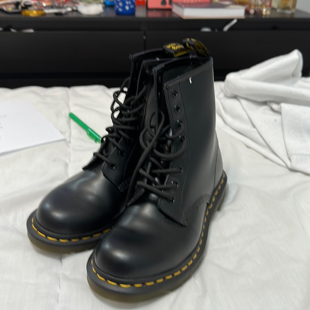 Womens Dr. Martens